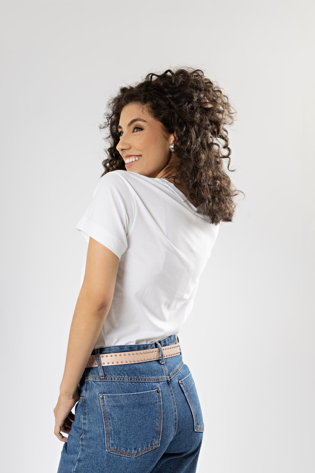 Camiseta Básica Easy Gola V Algodão Egípcio