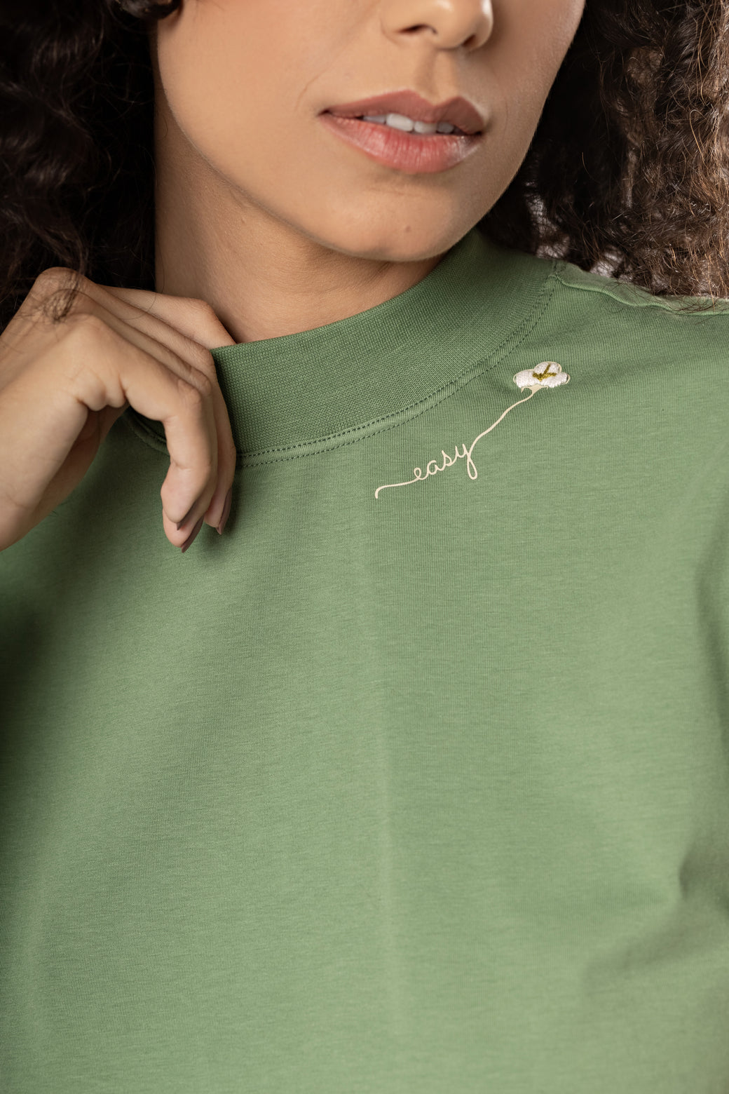 Camiseta Básica Easy Gola Alta Algodão Egípcio